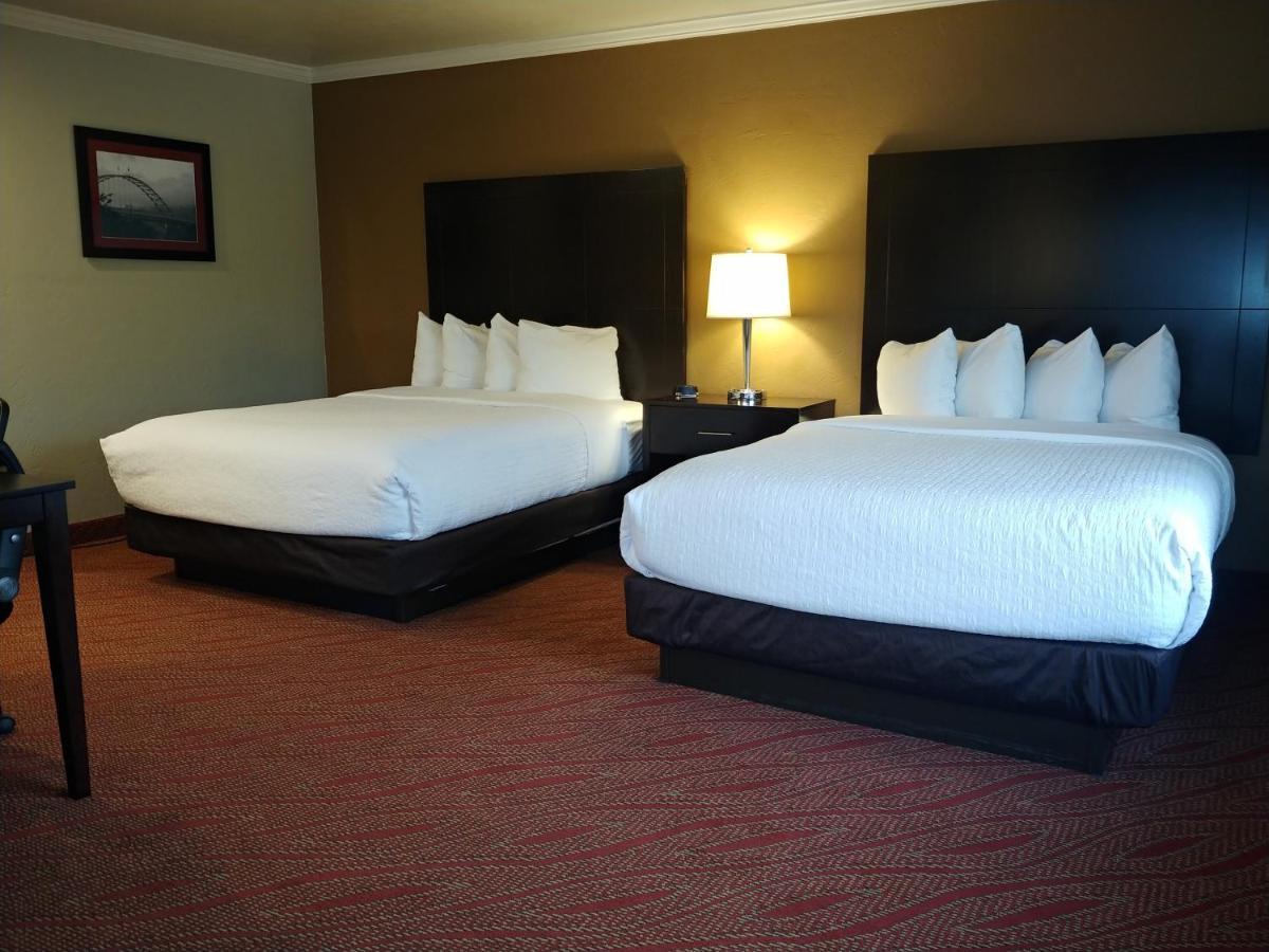 Best Western Plus Parkway Inn ウィルソンヴィル エクステリア 写真