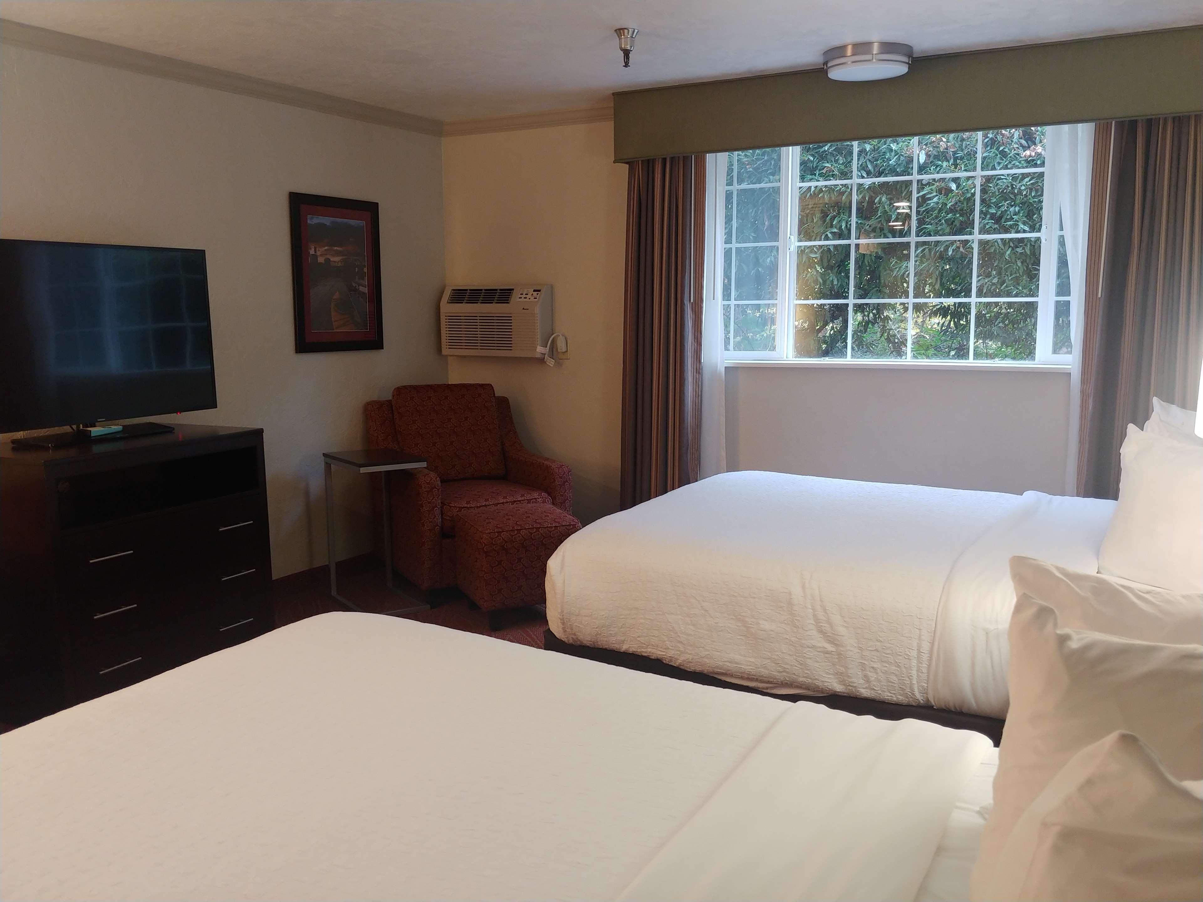 Best Western Plus Parkway Inn ウィルソンヴィル エクステリア 写真