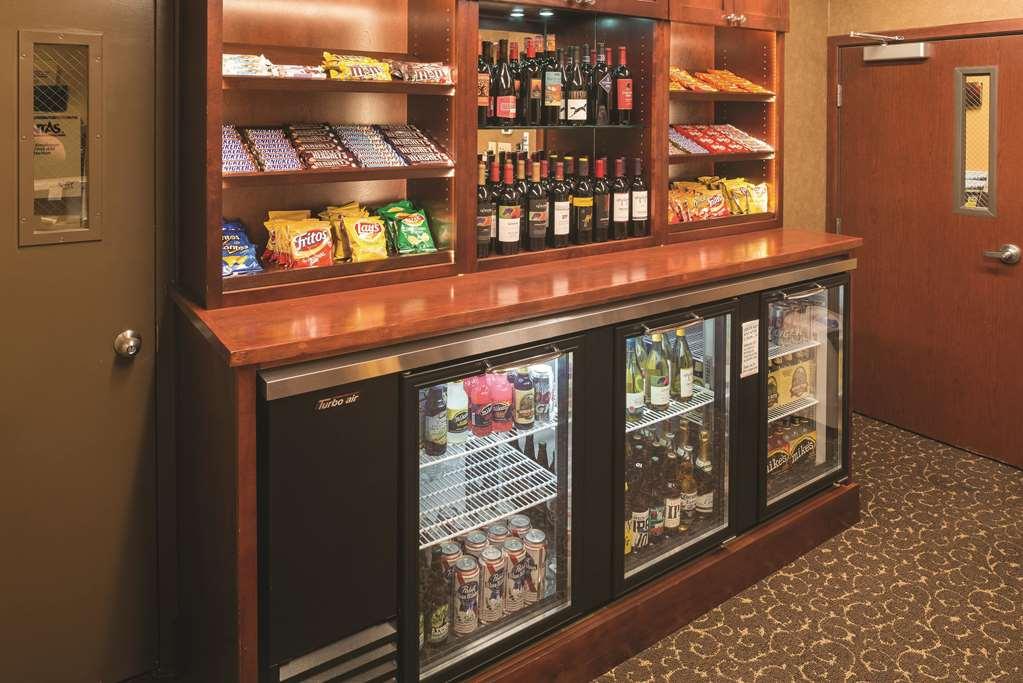 Best Western Plus Parkway Inn ウィルソンヴィル エクステリア 写真