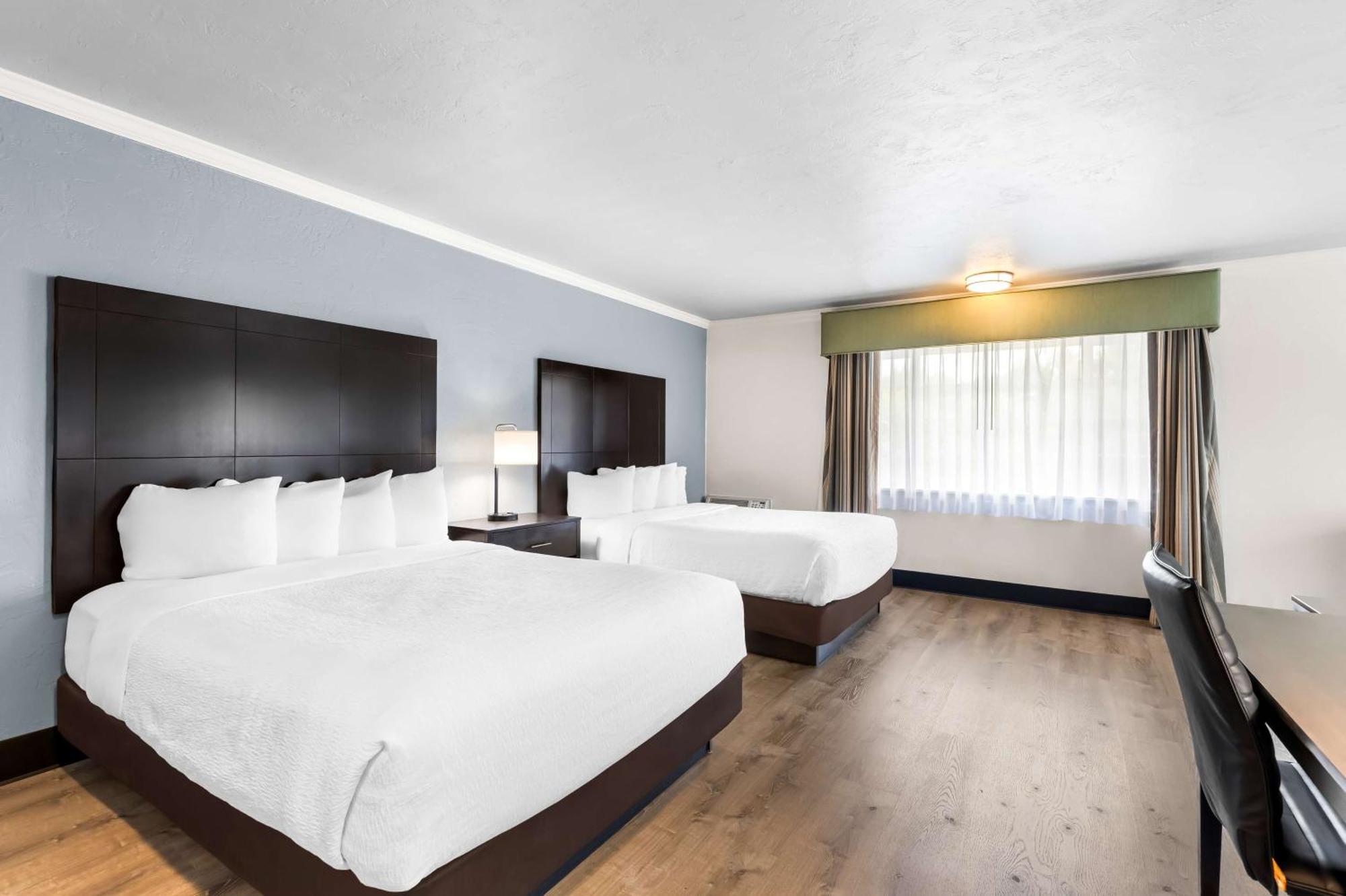 Best Western Plus Parkway Inn ウィルソンヴィル エクステリア 写真
